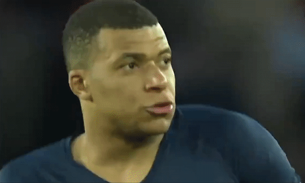 梅西在赛前遭到巴黎球迷的强烈嘘声 并在爆冷失利后拒绝退场