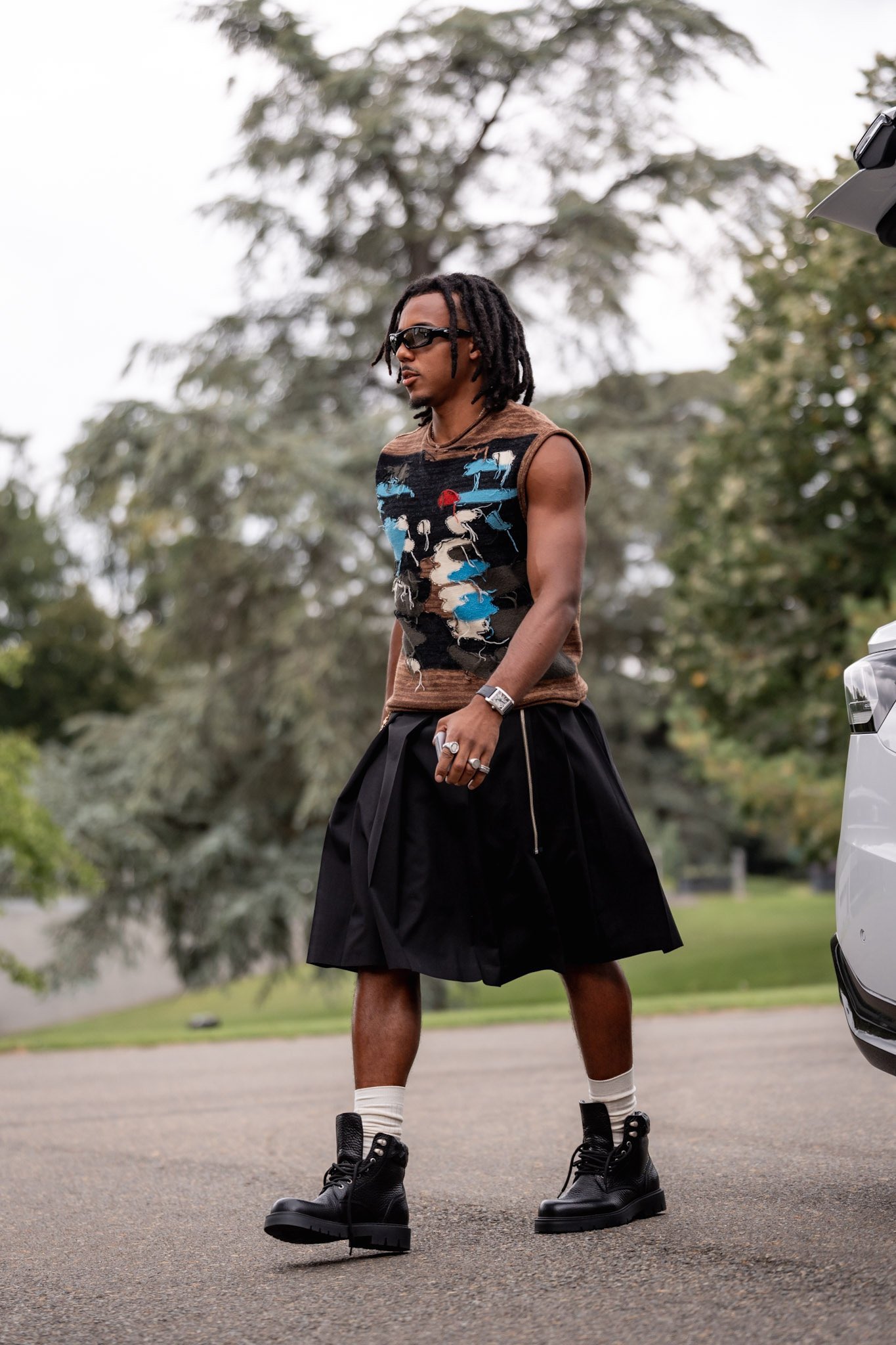 孔德:我很喜欢时尚 一直喜欢打扮自己 这是乐趣也有助于放松