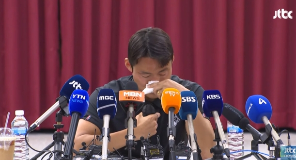 孙准浩时间线:去年5月被带走,今年3月释放,9月禁足,今日哭诉